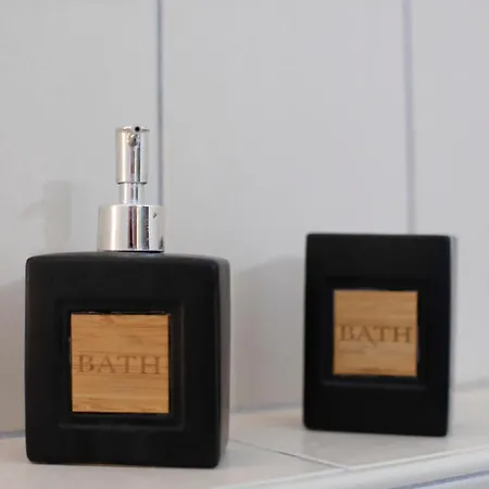 Agoritsa Beachfront With Its Own Pontoon * 니드리