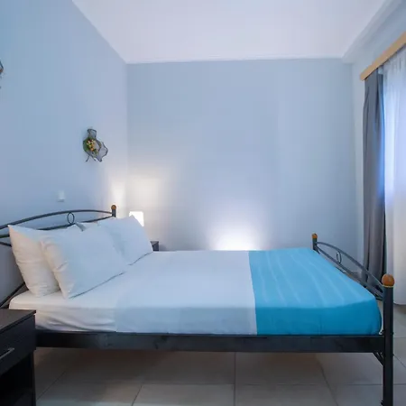 Agoritsa Beachfront With Its Own Pontoon 니드리