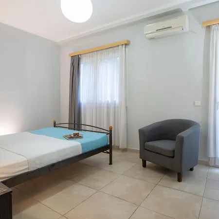 Agoritsa Beachfront With Its Own Pontoon 아파트 *