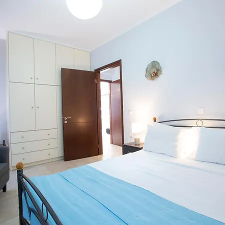 아파트 Agoritsa Beachfront With Its Own Pontoon 니드리