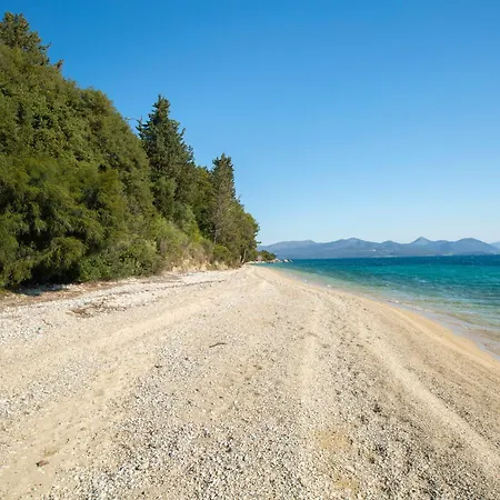 Agoritsa Beachfront With Its Own Pontoon Apartment Nydri (Lefkada)