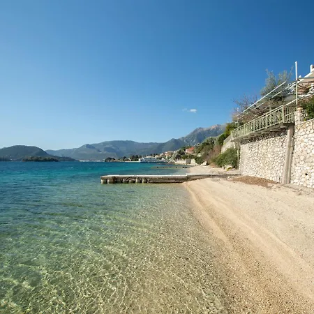 Agoritsa Beachfront With Its Own Pontoon * Nydri (Lefkada)
