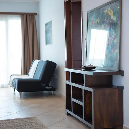 Agoritsa Beachfront With Its Own Pontoon 아파트