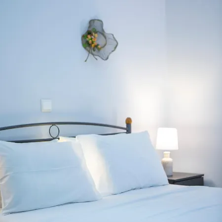 Agoritsa Beachfront With Its Own Pontoon 아파트 니드리