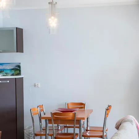 Agoritsa Beachfront With Its Own Pontoon 니드리