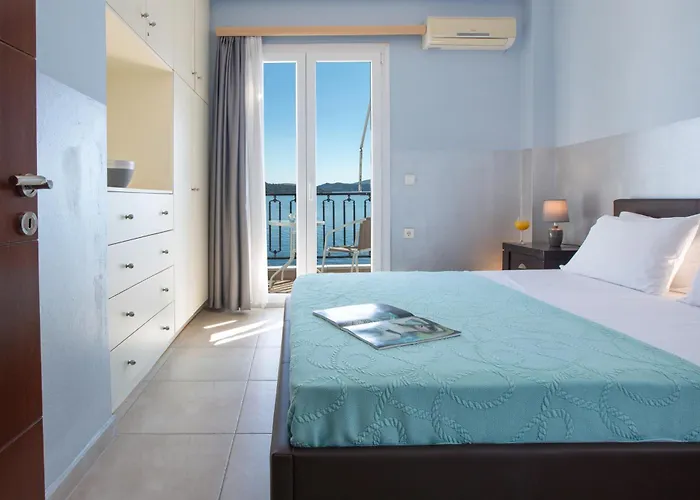 Apartment Agoritsa Beachfront With Its Own Pontoon *